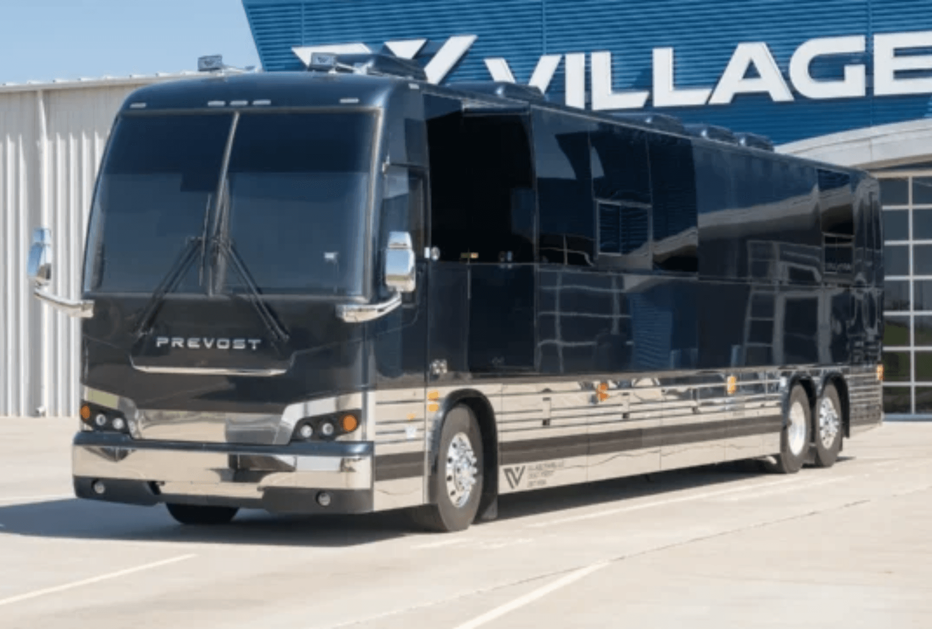 Shell and conversion: two companies build your coach — Knights Coaches