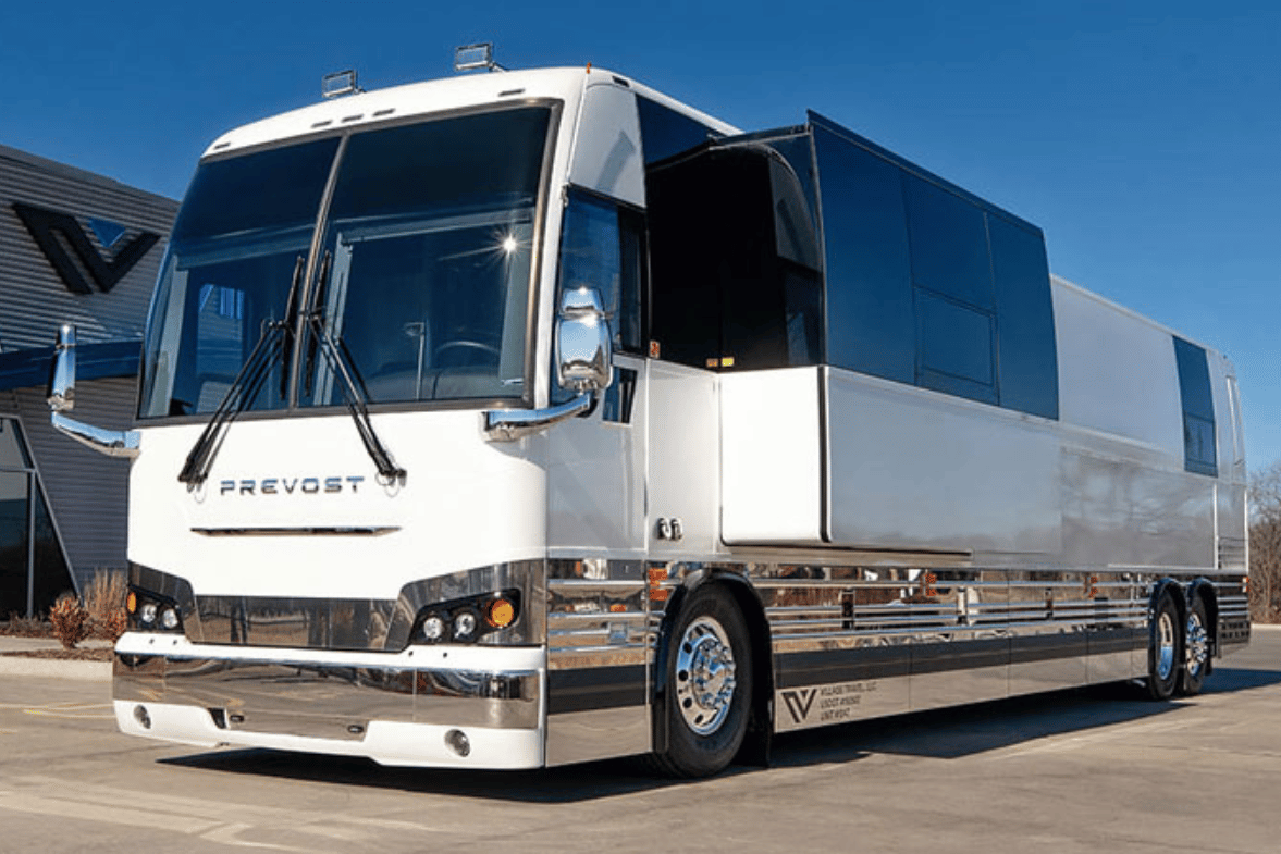 Entertainer Coach Leasing — Luxury Tour Bus Rentals